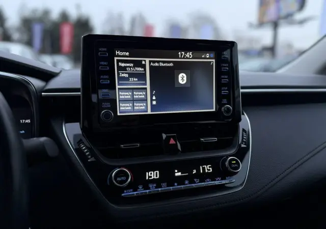 TOYOTA Corolla 1.5 Comfort MS