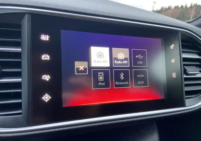 PEUGEOT 308 SW BlueHDi 180 EAT6 GT