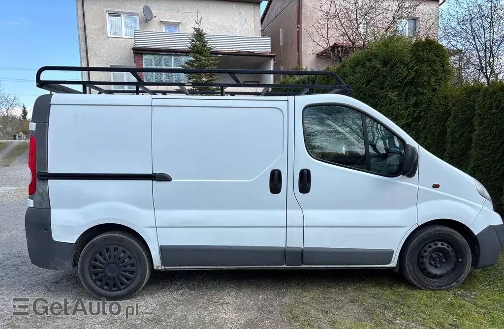 OPEL Vivaro 