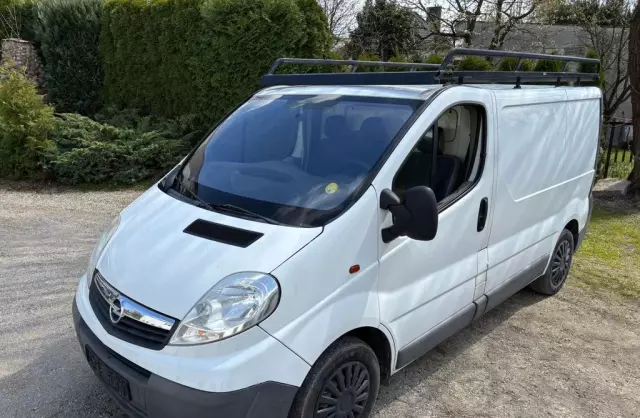 OPEL Vivaro 