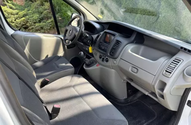 OPEL Vivaro 