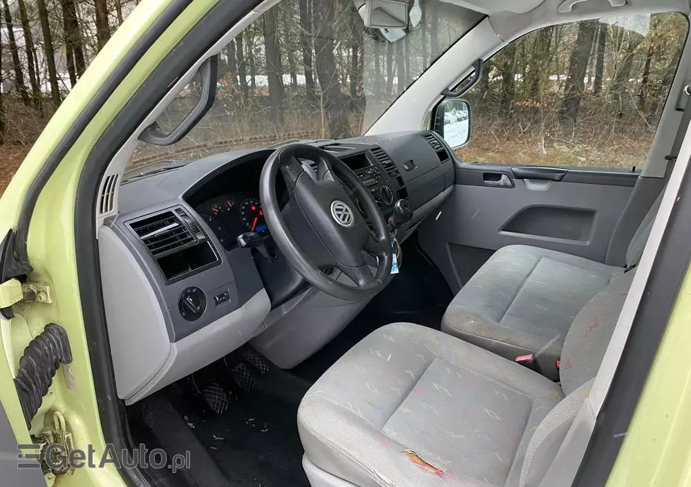 VOLKSWAGEN Transporter T5 