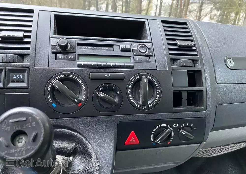 VOLKSWAGEN Transporter T5 