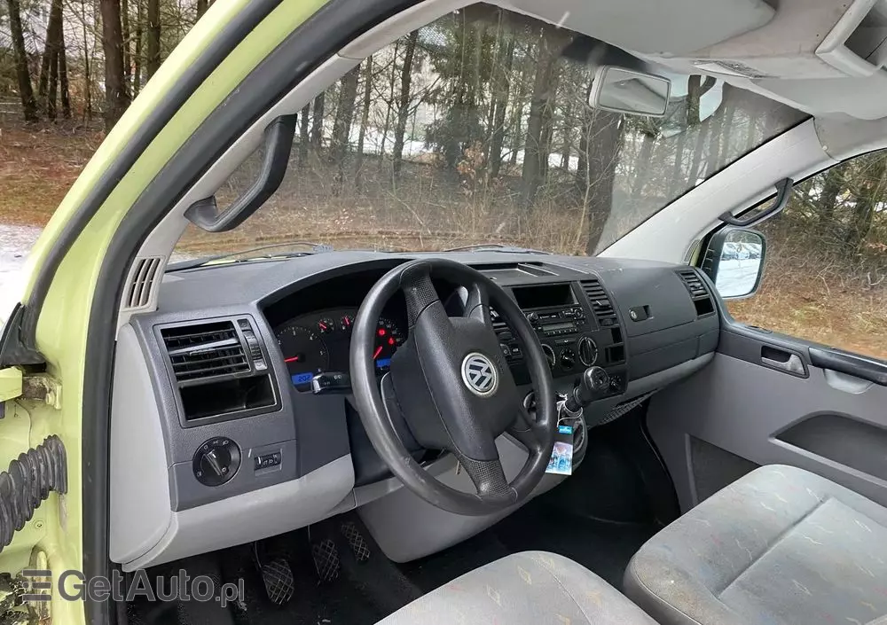 VOLKSWAGEN Transporter T5 