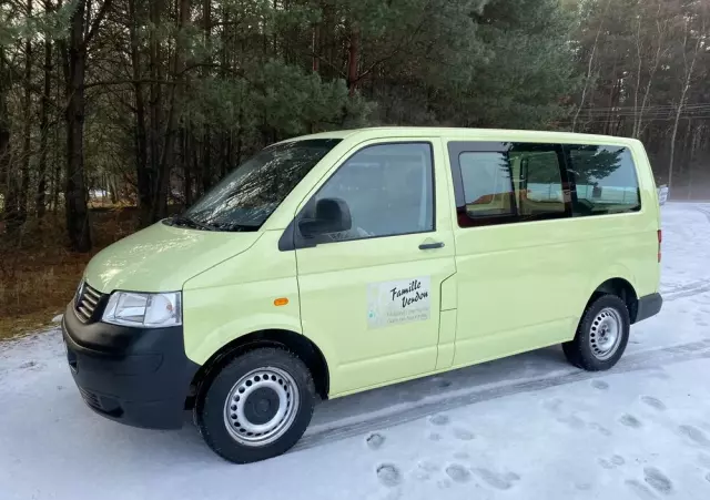 VOLKSWAGEN Transporter T5 