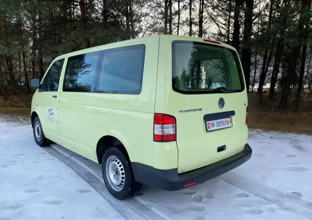 VOLKSWAGEN Transporter T5 