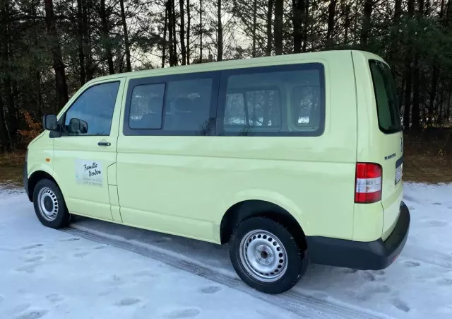 VOLKSWAGEN Transporter T5 