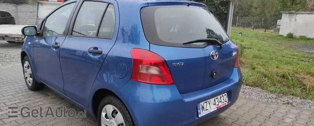 TOYOTA Yaris 