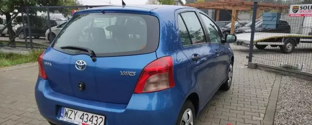 TOYOTA Yaris 