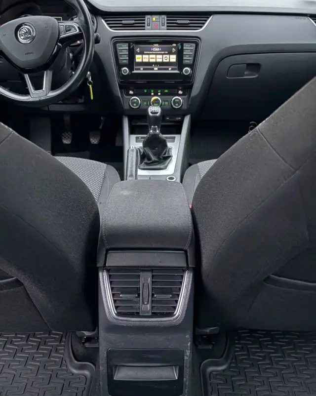 SKODA Octavia 2.0 TDI Ambition