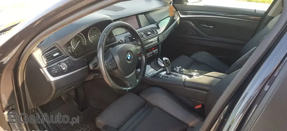 BMW Seria 5 525d xDrive