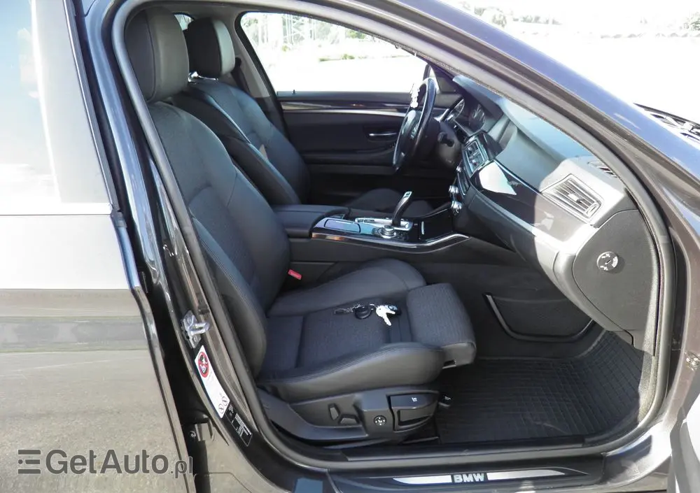 BMW Seria 5 525d xDrive