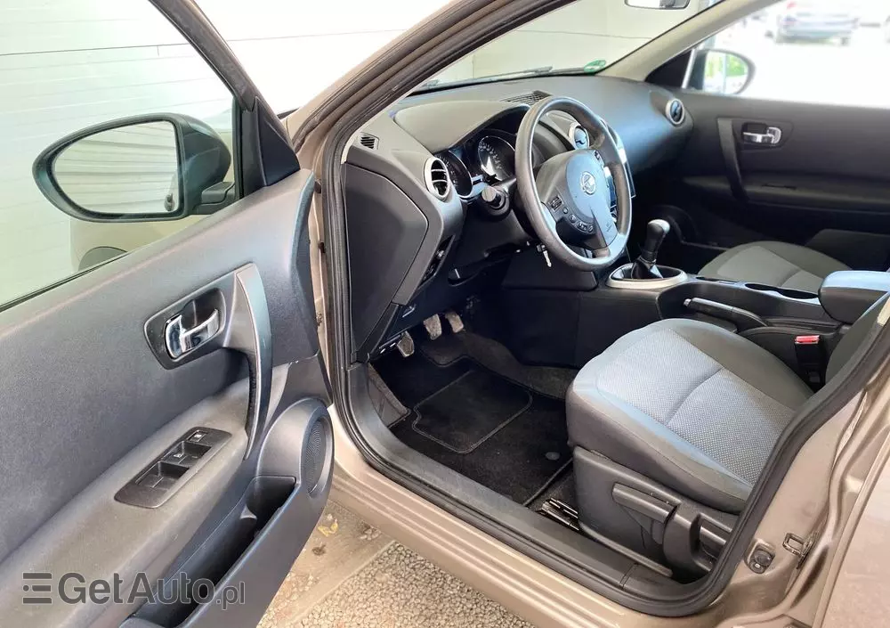 NISSAN Qashqai 1.6 I-Way