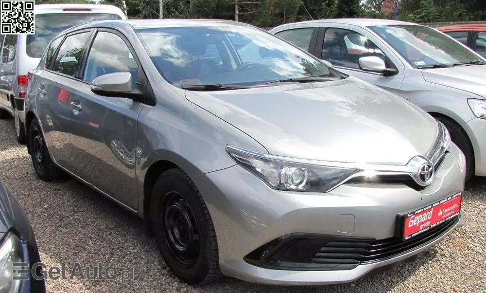 TOYOTA Auris 