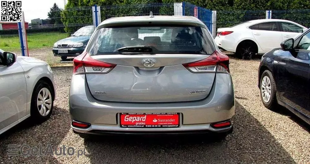 TOYOTA Auris 
