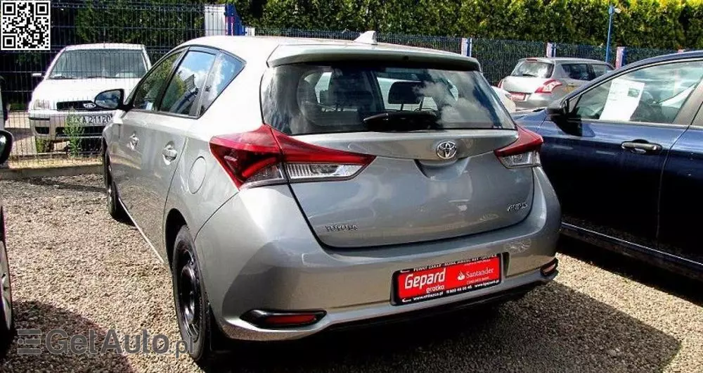 TOYOTA Auris 