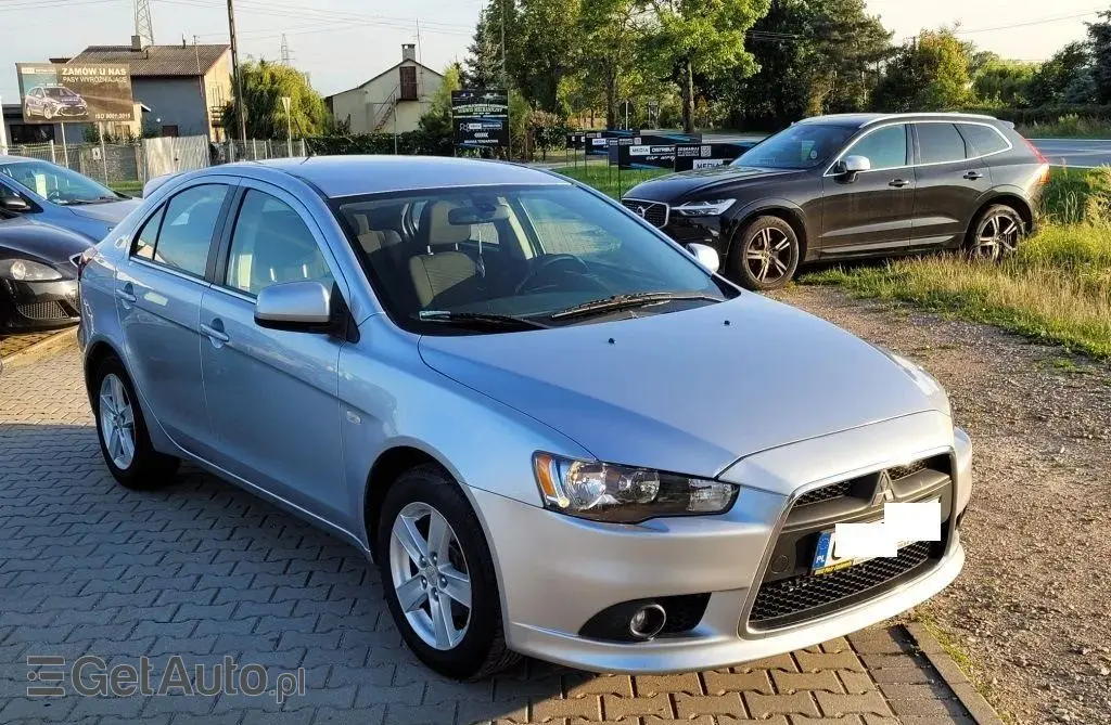 MITSUBISHI Lancer 