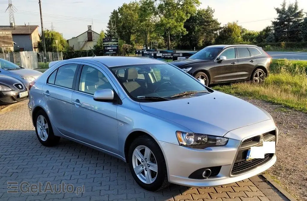 MITSUBISHI Lancer 