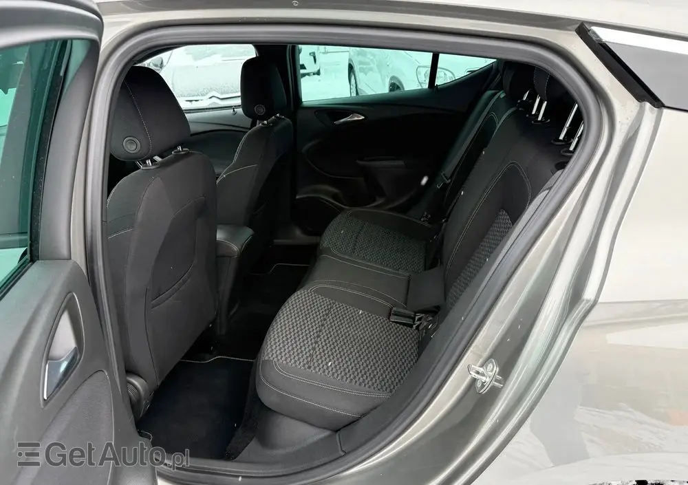 OPEL Astra 1.4 Turbo Innovation