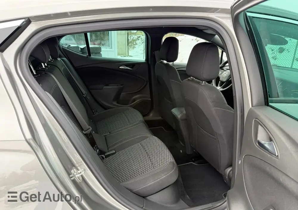 OPEL Astra 1.4 Turbo Innovation