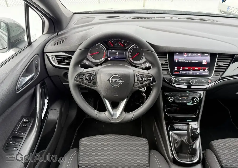 OPEL Astra 1.4 Turbo Innovation