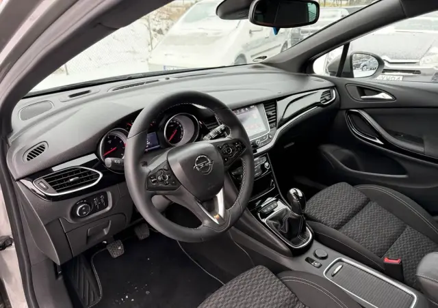 OPEL Astra 1.4 Turbo Innovation