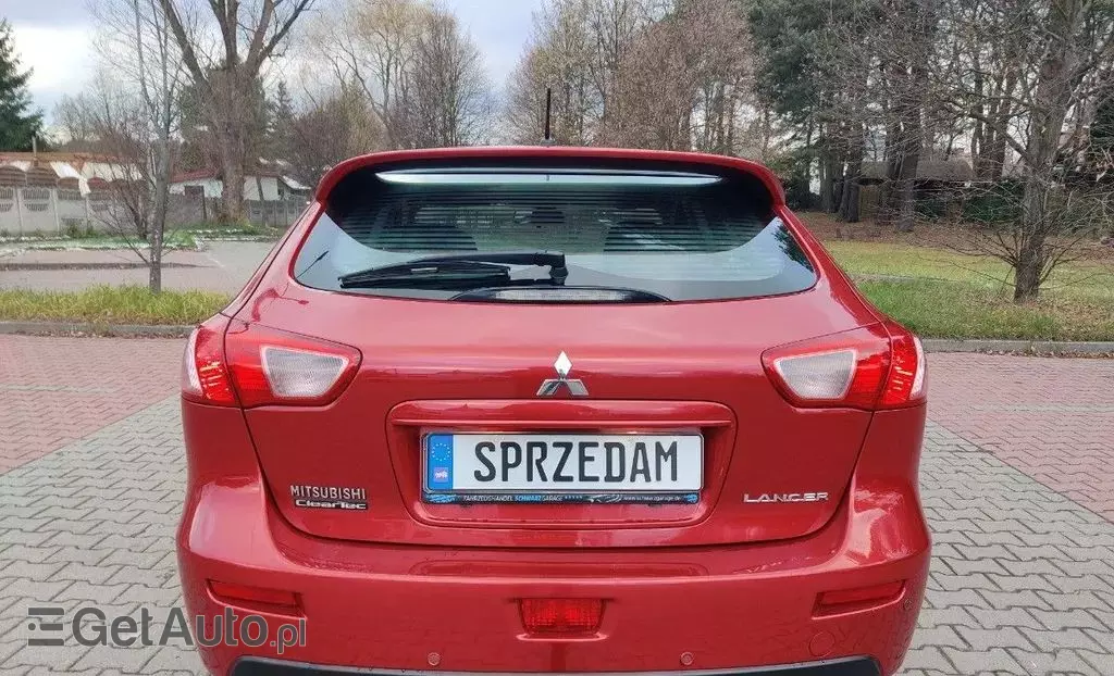 MITSUBISHI Lancer 