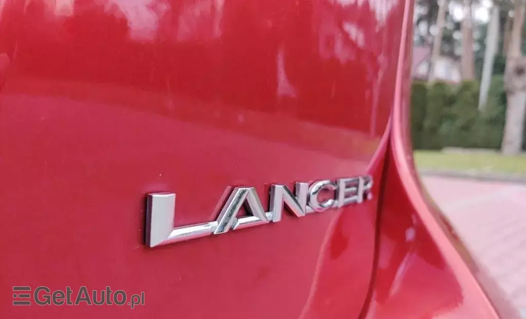 MITSUBISHI Lancer 