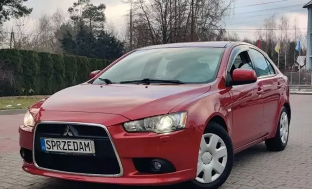 MITSUBISHI Lancer 