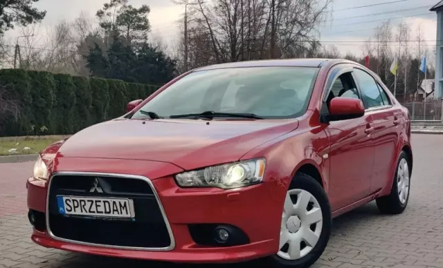 MITSUBISHI Lancer 
