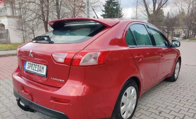 MITSUBISHI Lancer 