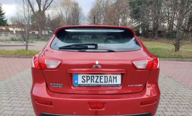 MITSUBISHI Lancer 