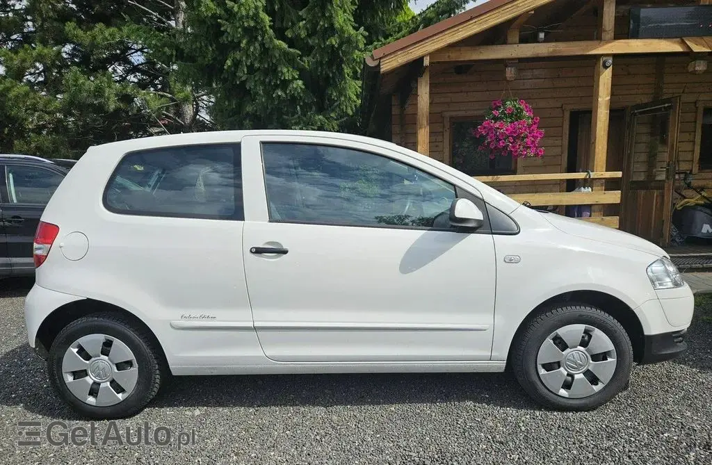 VOLKSWAGEN Fox 