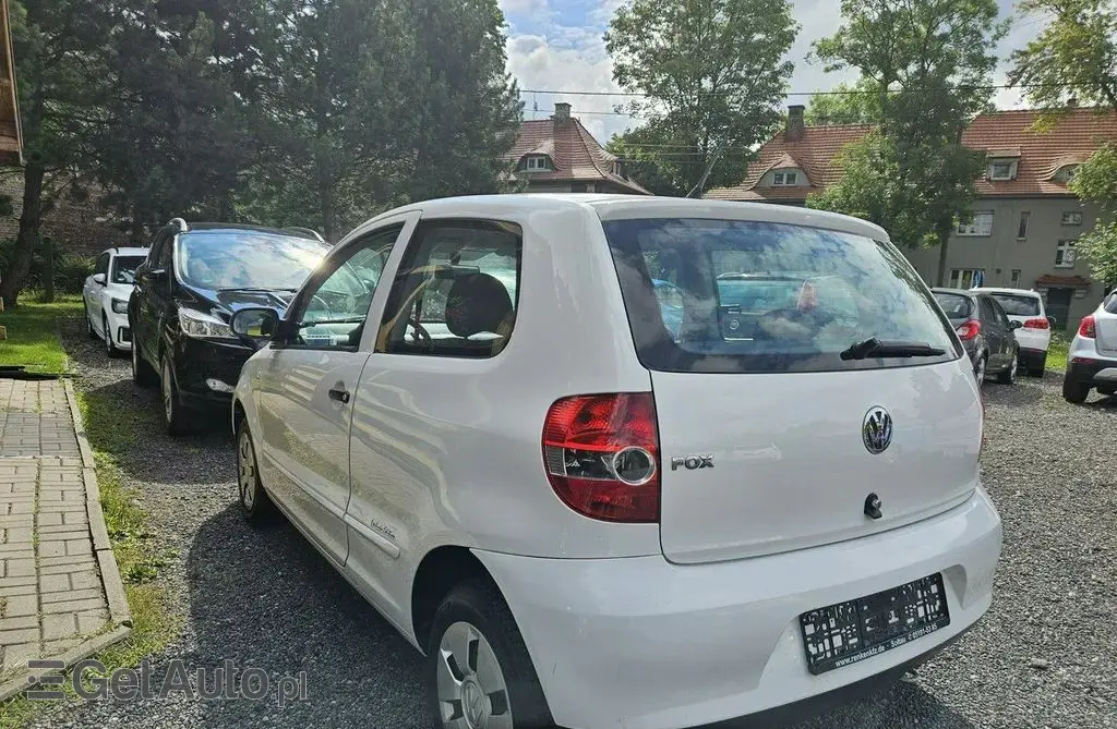 VOLKSWAGEN Fox 