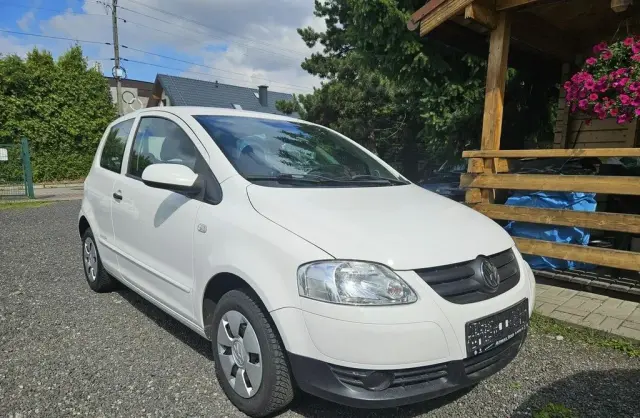 VOLKSWAGEN Fox 