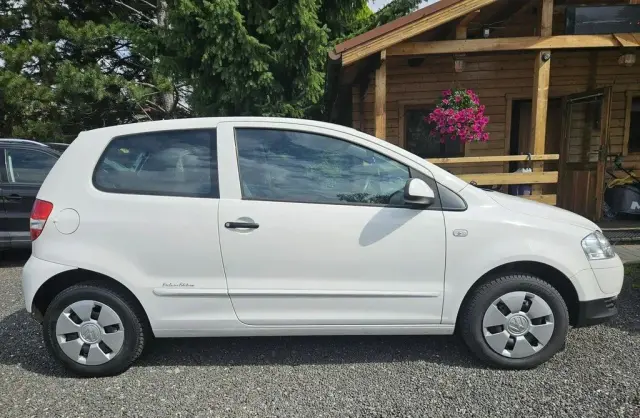 VOLKSWAGEN Fox 