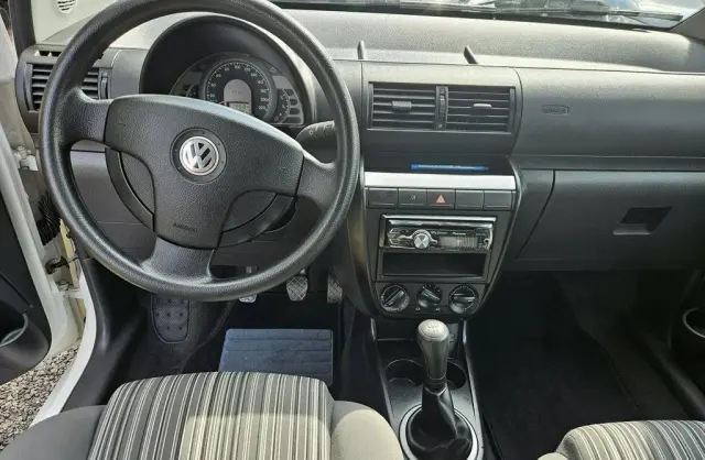 VOLKSWAGEN Fox 