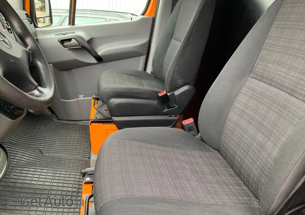 MERCEDES-BENZ SPRINTER 319 