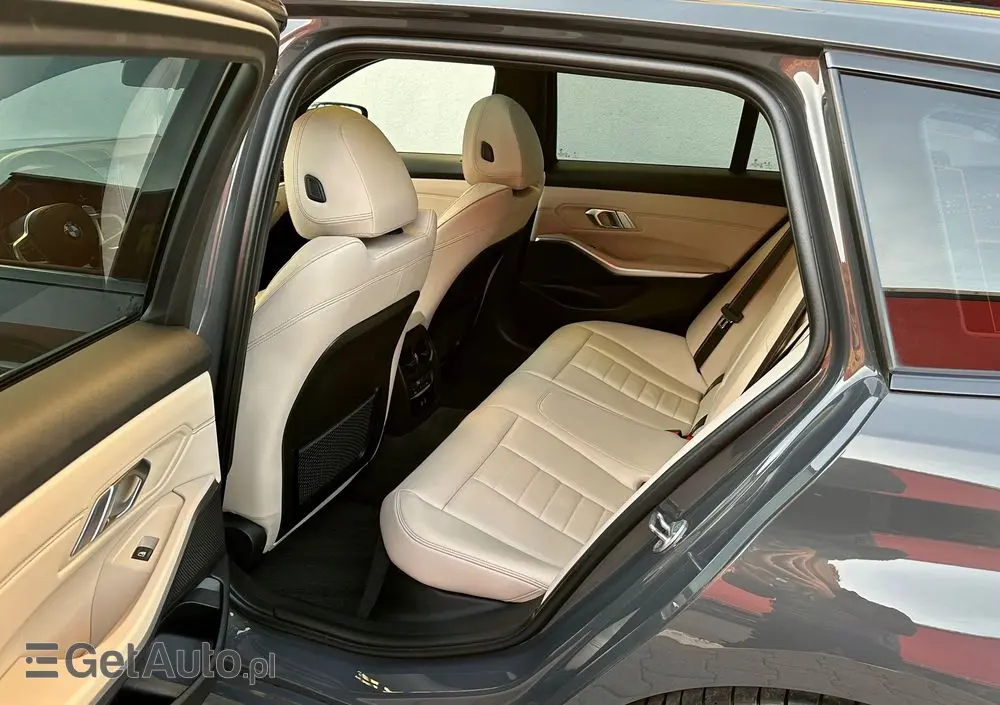 BMW Seria 3 318i M Sport