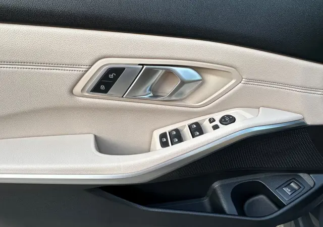 BMW Seria 3 318i M Sport