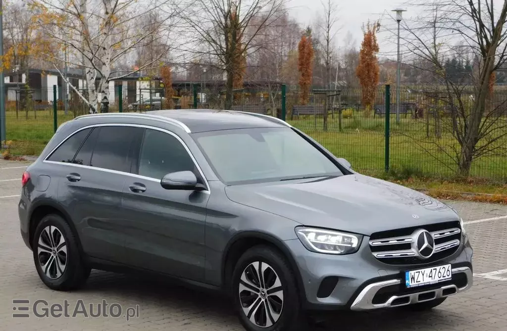 MERCEDES-BENZ GLC 
