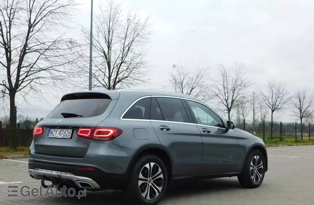 MERCEDES-BENZ GLC 