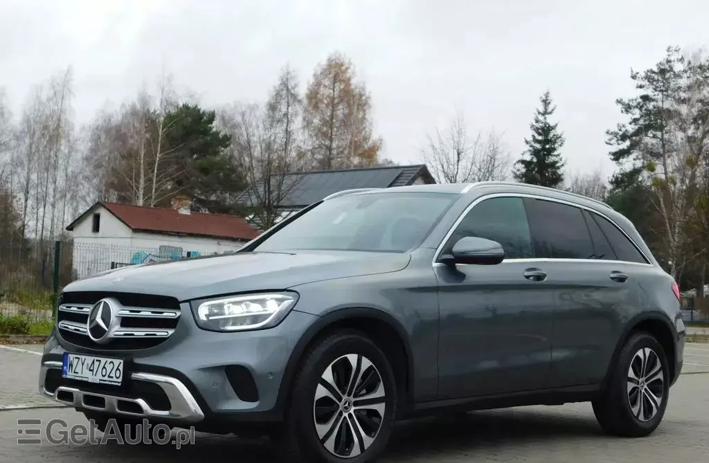 MERCEDES-BENZ GLC 