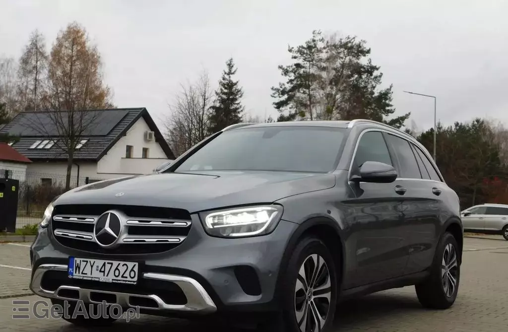 MERCEDES-BENZ GLC 