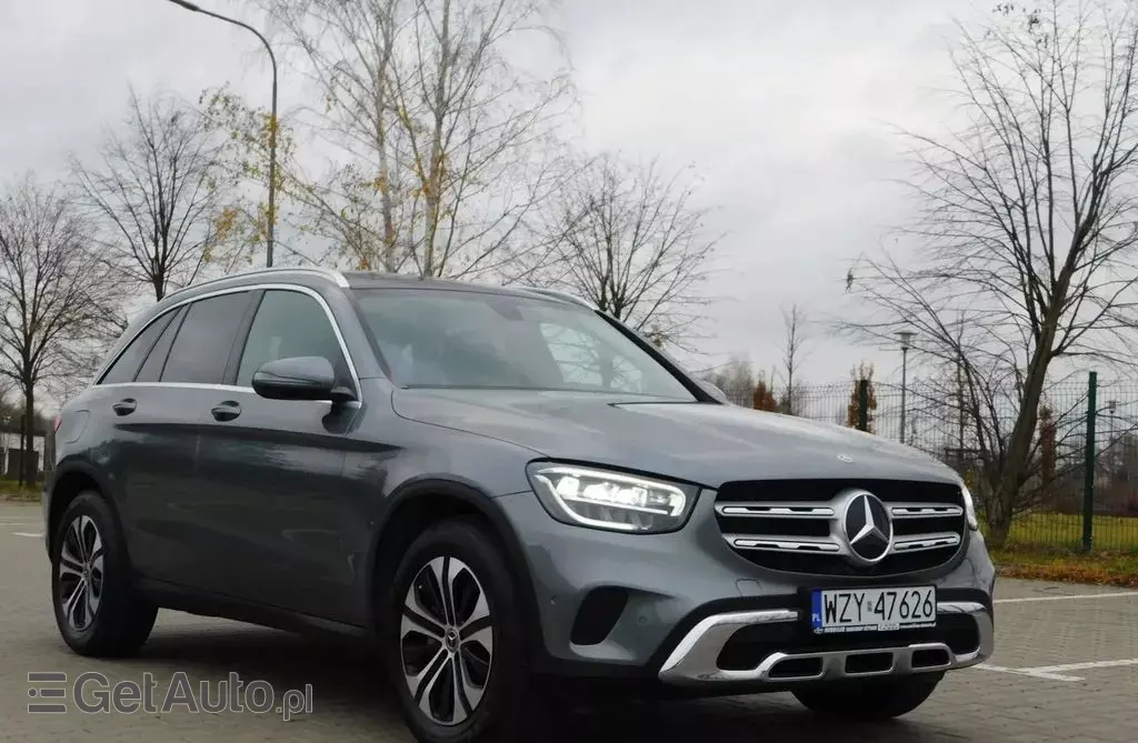 MERCEDES-BENZ GLC 
