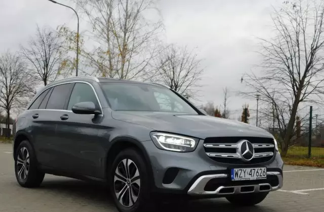 MERCEDES-BENZ GLC 