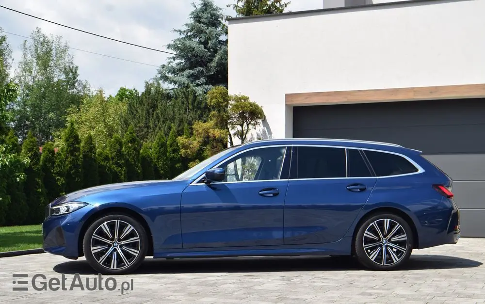 BMW Seria 3 320d xDrive Luxury Line sport