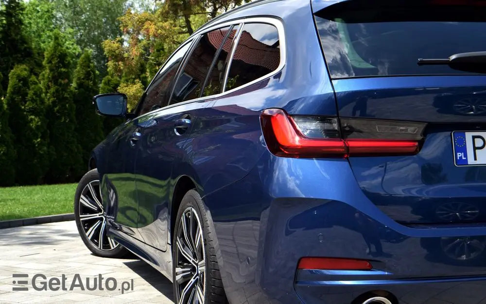 BMW Seria 3 320d xDrive Luxury Line sport