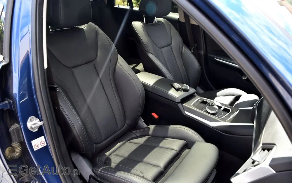 BMW Seria 3 320d xDrive Luxury Line sport