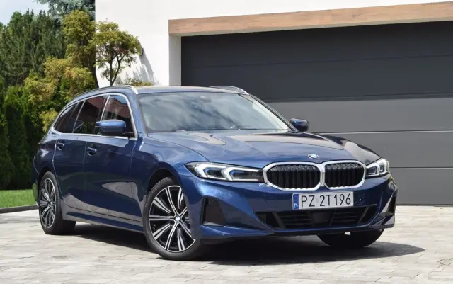 BMW Seria 3 320d xDrive Luxury Line sport